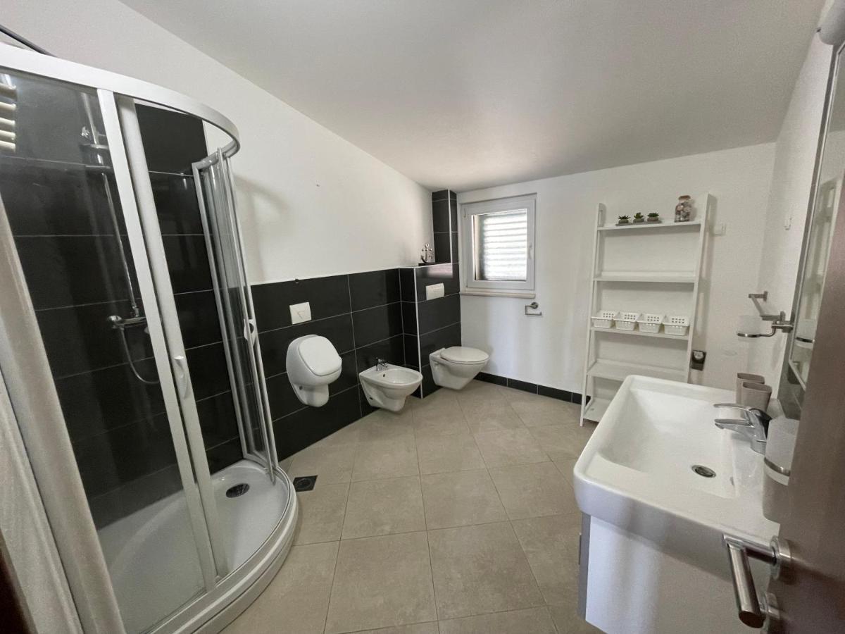 Apartments Cavar โตรกีร์ ภายนอก รูปภาพ